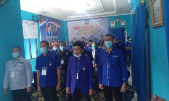 Zulhas Tunjuk Paisaludin Bentuk Kepengurusan PAN Pesawaran