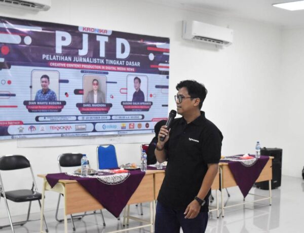 Berbagi Ilmu SEO dan Python di UKM Kronika: Pengalaman yang Berkesan