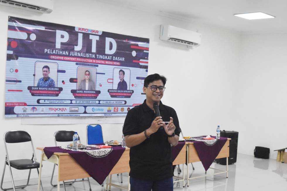 Pemateri SEO dan Python