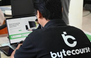 Bisnis Digital Belum Untung: Menyerah atau Bertahan?