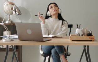 Saatnya Melepas SEO Lokal: Kenapa Banyak Strategi Beralih ke Target Internasional?